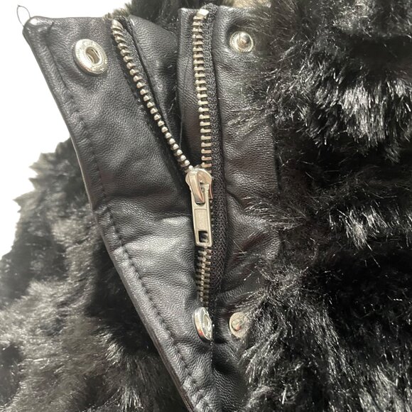 Chic Black Furry M Vest Zip-Up Winter Cozy Hippie Boho Chic Versatile Plush Warm - Picture 7 of 11